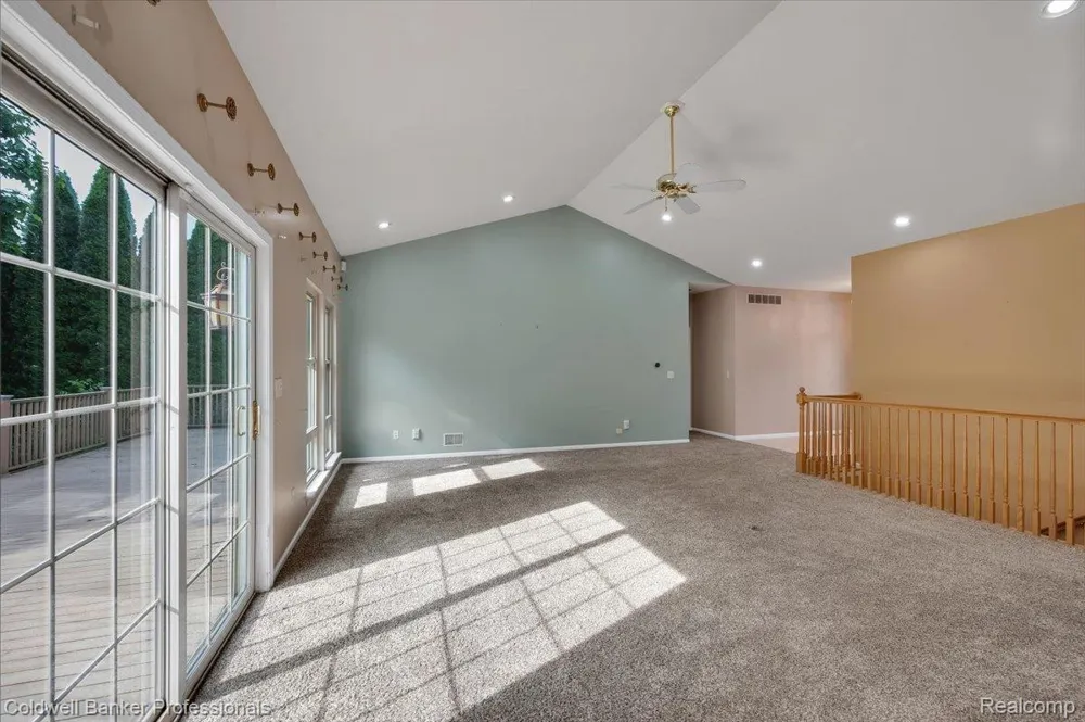604 Carriage Way Davison City, MI 48423