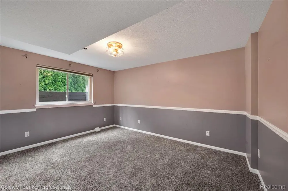 604 Carriage Way Davison City, MI 48423