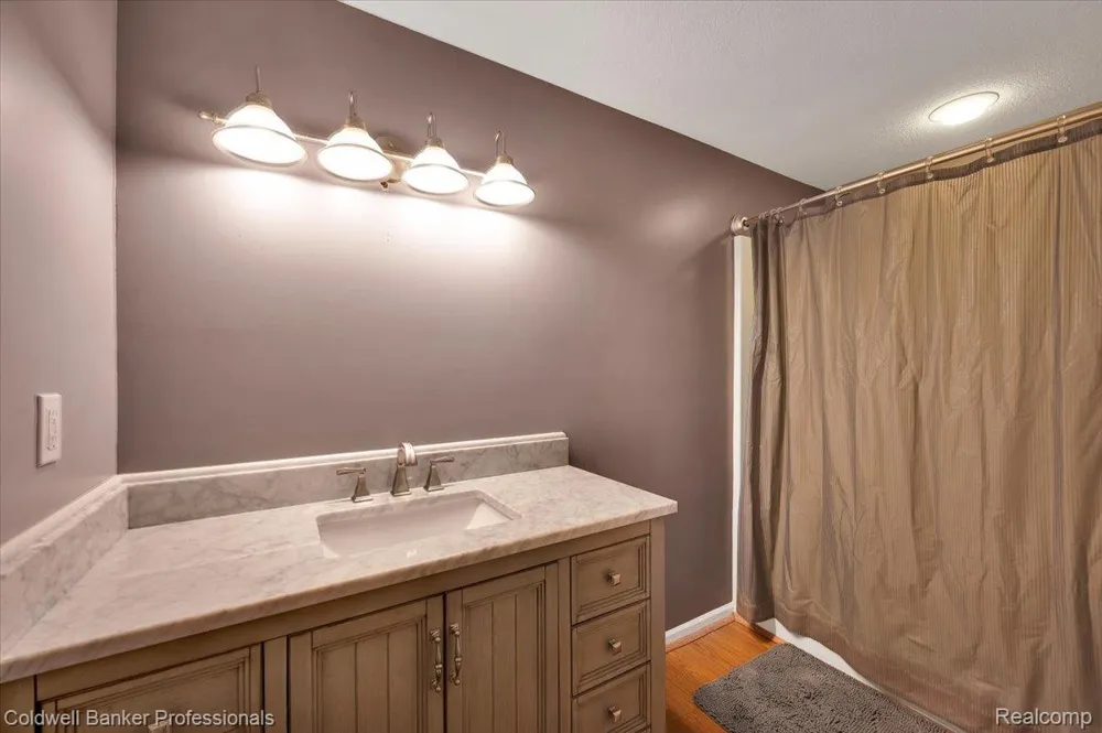 604 Carriage Way Davison City, MI 48423