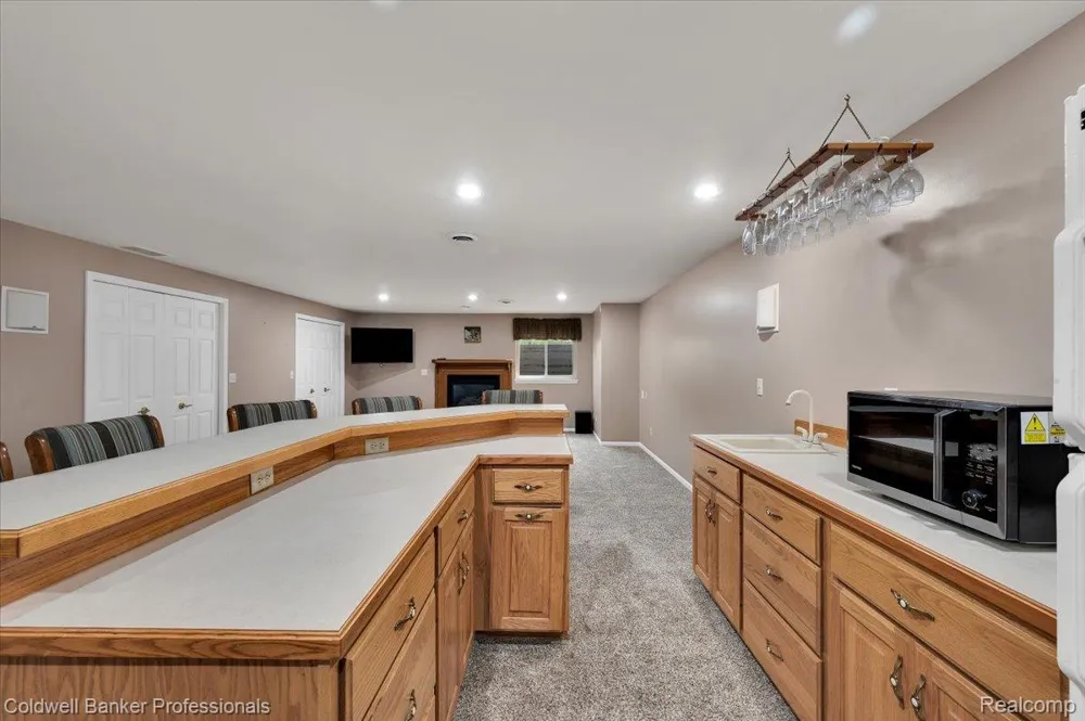 604 Carriage Way Davison City, MI 48423