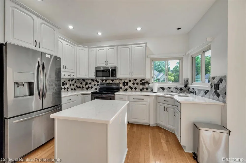 604 Carriage Way Davison City, MI 48423