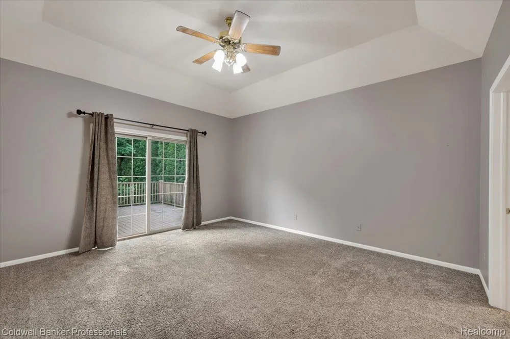 604 Carriage Way Davison City, MI 48423
