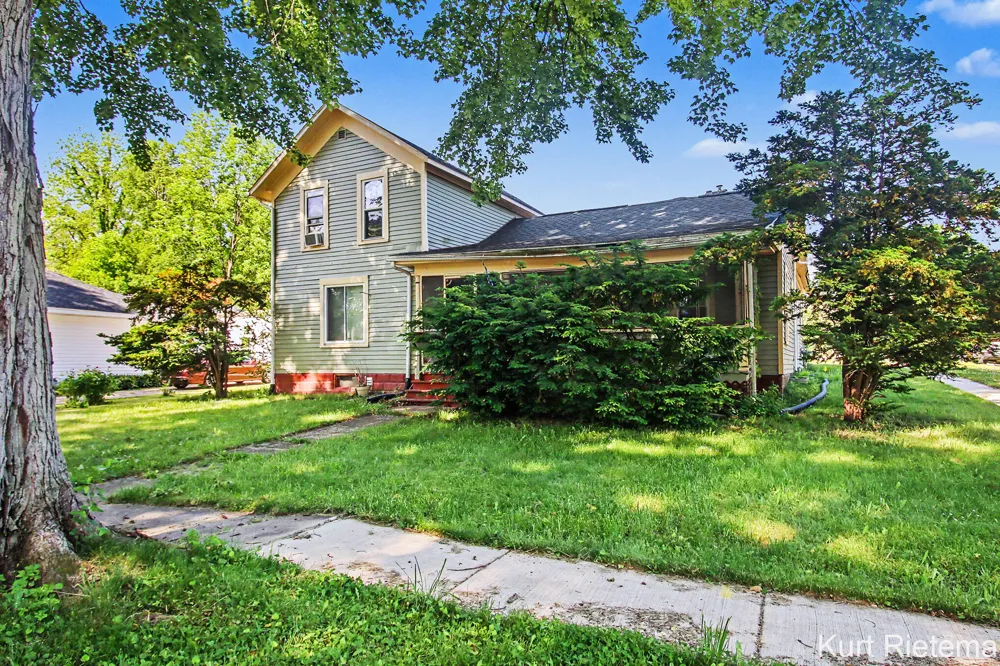 220 Hamilton Avenue Bangor City, MI 49013