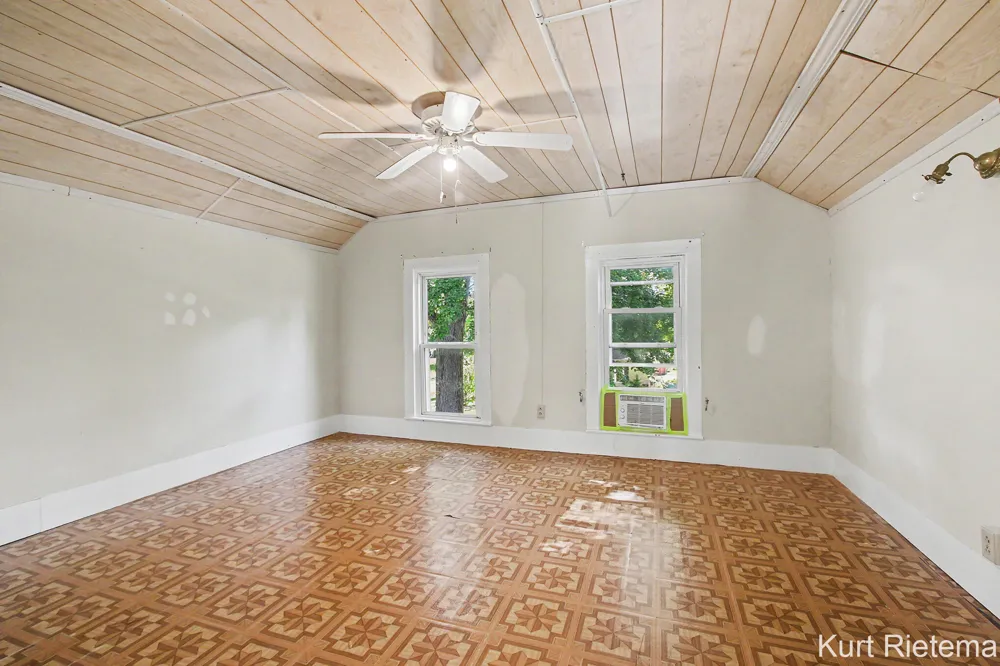 220 Hamilton Avenue Bangor City, MI 49013