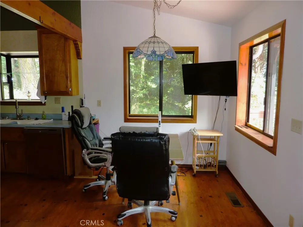 21531 Sawpit Canyon Road Cedarpines Park, CA 92322