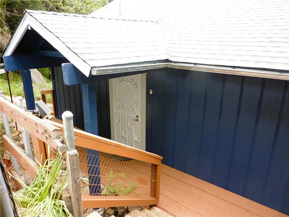 21531 Sawpit Canyon Road Cedarpines Park, CA 92322