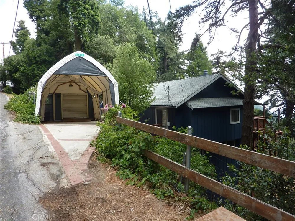 21531 Sawpit Canyon Road Cedarpines Park, CA 92322