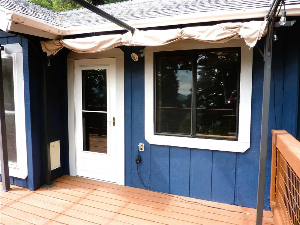 21531 Sawpit Canyon Road Cedarpines Park, CA 92322