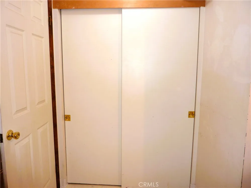 21531 Sawpit Canyon Road Cedarpines Park, CA 92322