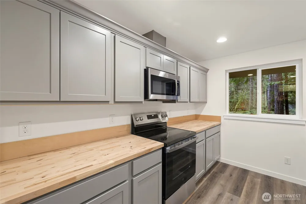56114 343rd Avenue Ct E Ashford, WA 98304