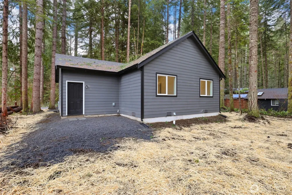 56114 343rd Avenue Ct E Ashford, WA 98304