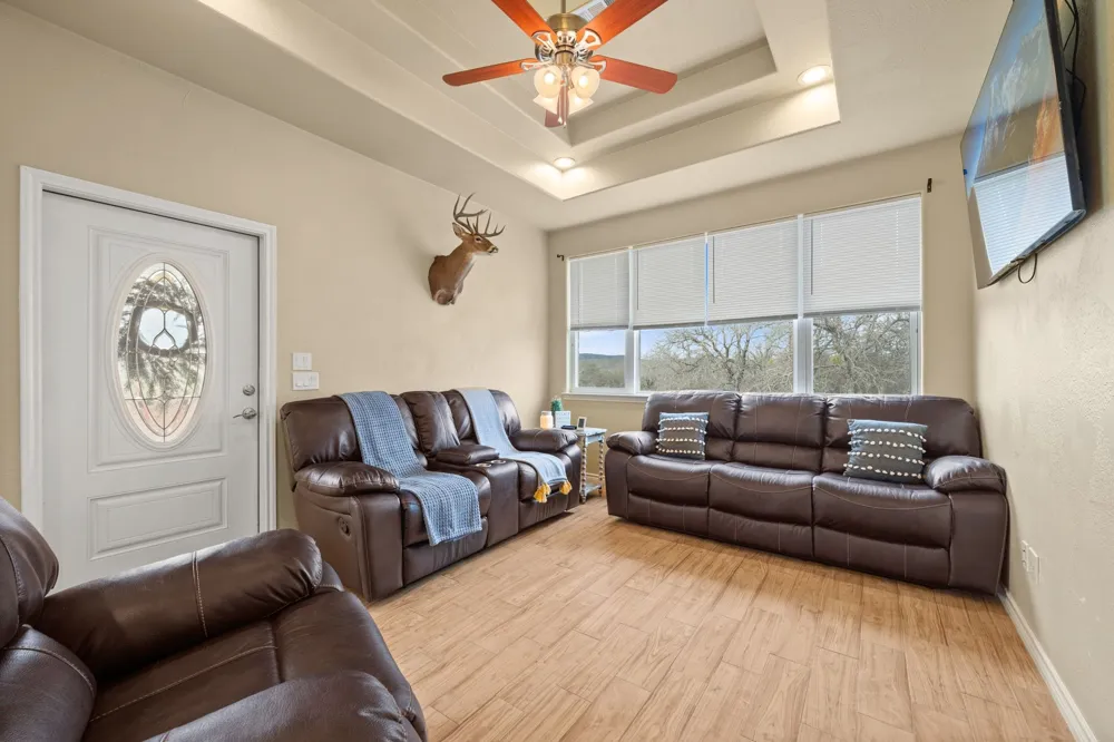 625 Skyline Drive Kingsland, TX 78639
