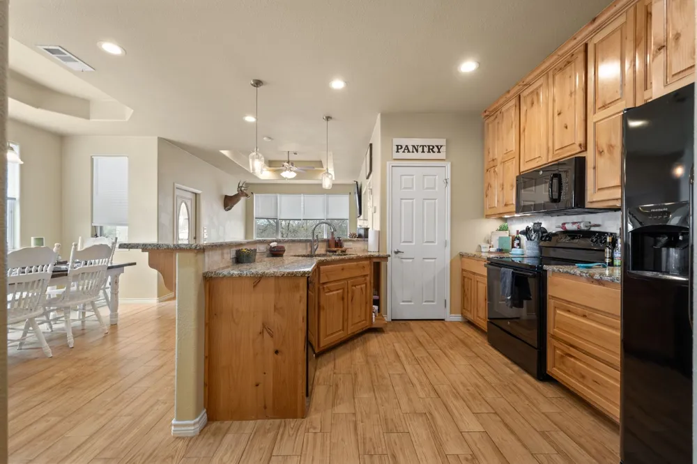 625 Skyline Drive Kingsland, TX 78639
