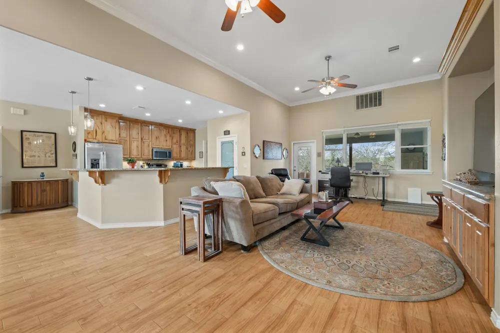625 Skyline Drive Kingsland, TX 78639