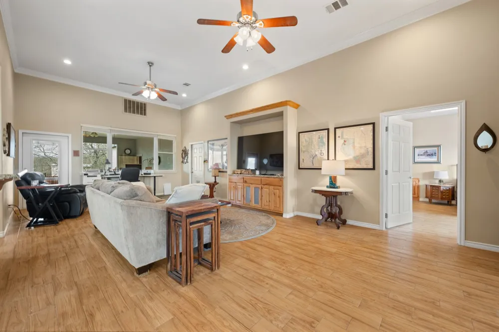 625 Skyline Drive Kingsland, TX 78639