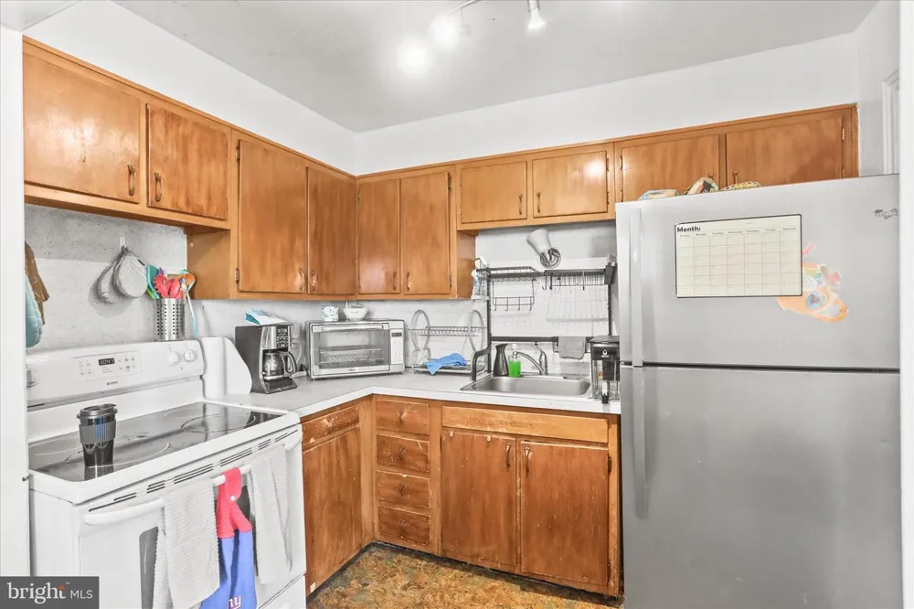 1228 BROADWAY Hanover, PA 17331