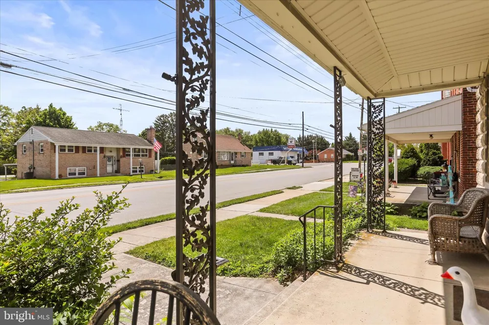 1228 BROADWAY Hanover, PA 17331