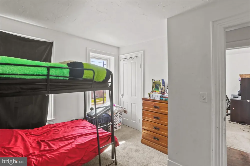 1228 BROADWAY Hanover, PA 17331