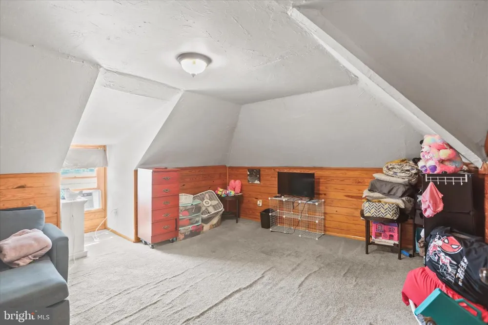 1228 BROADWAY Hanover, PA 17331