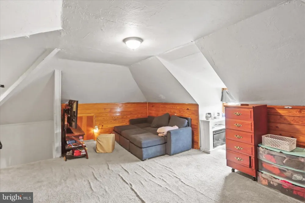 1228 BROADWAY Hanover, PA 17331