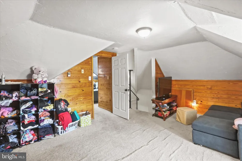1228 BROADWAY Hanover, PA 17331