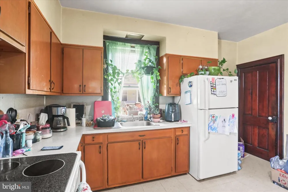 1228 BROADWAY Hanover, PA 17331