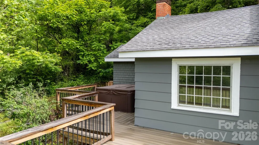 3477 Cane Creek Road Bakersville, NC 28705