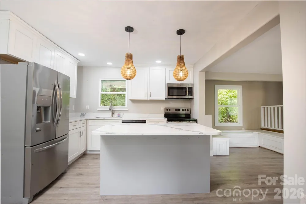 3477 Cane Creek Road Bakersville, NC 28705