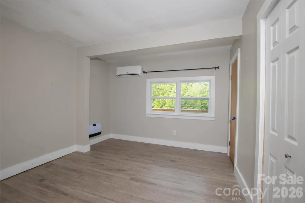 3477 Cane Creek Road Bakersville, NC 28705