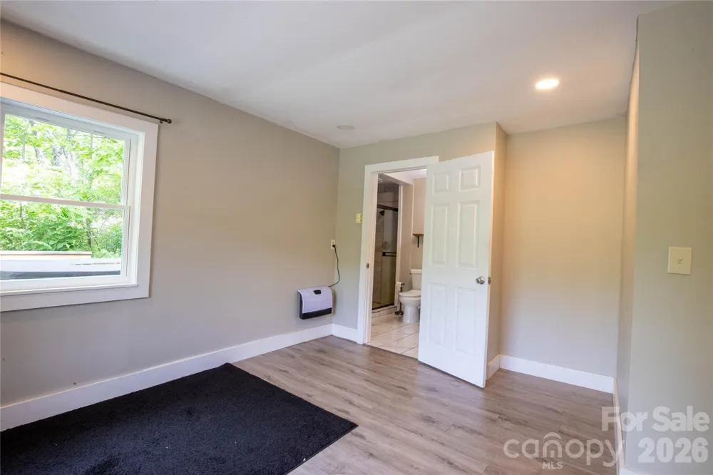 3477 Cane Creek Road Bakersville, NC 28705