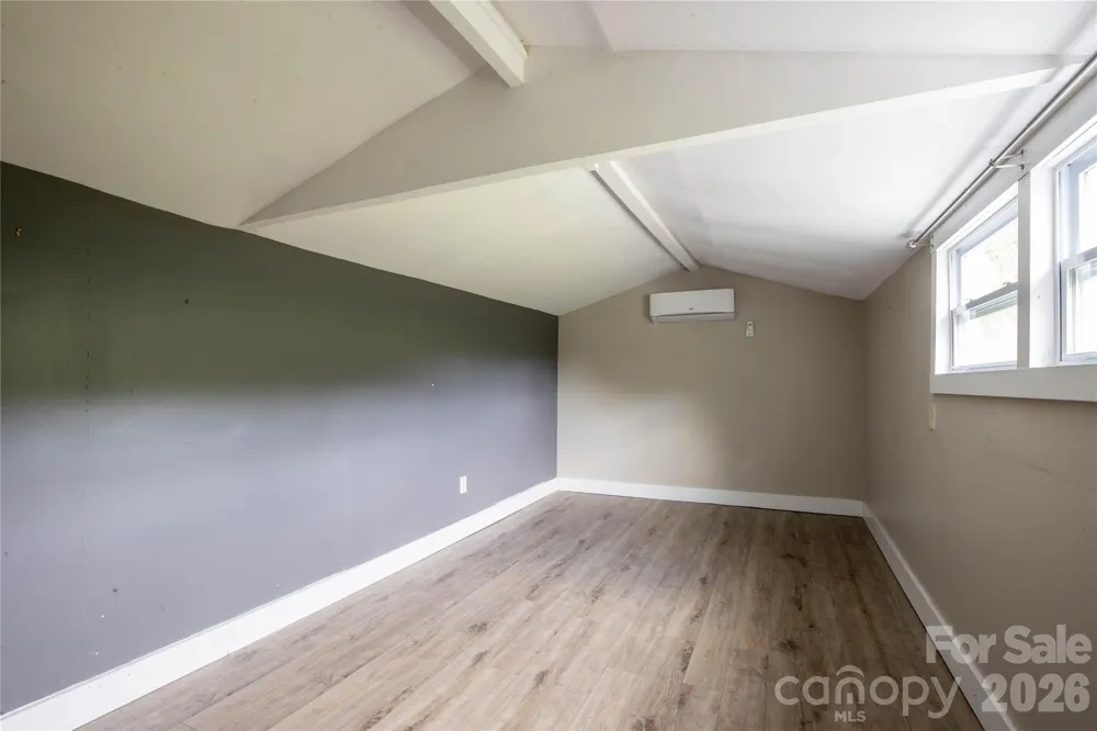 3477 Cane Creek Road Bakersville, NC 28705