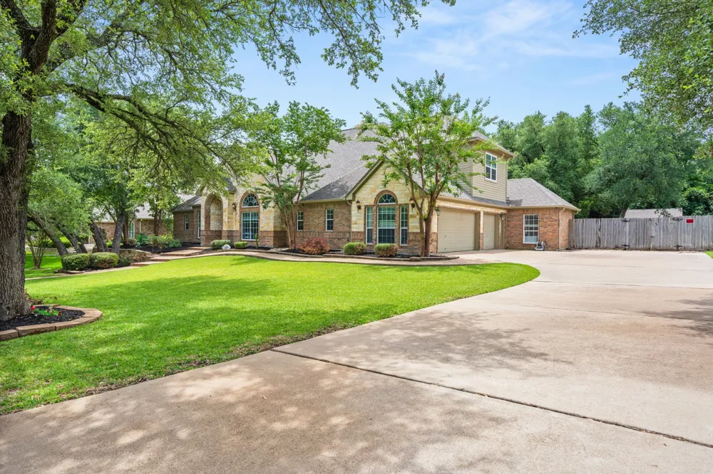 239 Eagle Landing Drive Temple, TX 76513