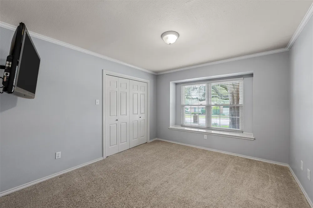 9406 Wildflower Drive Woodway, TX 76712