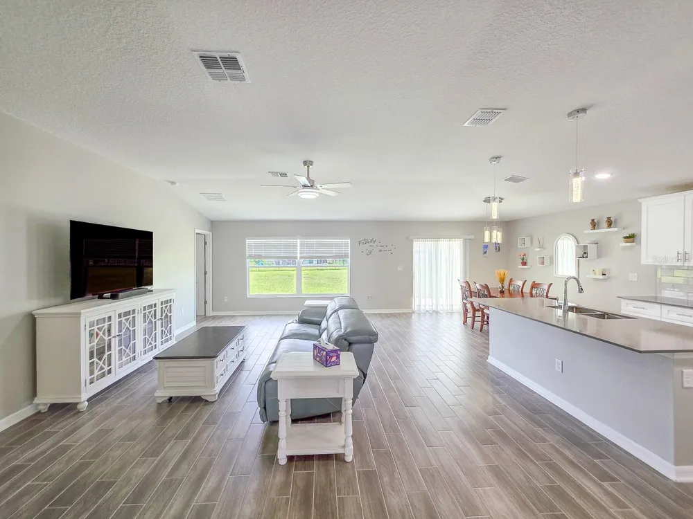 207 WINGED FOOT LANE Daytona Beach, FL 32124