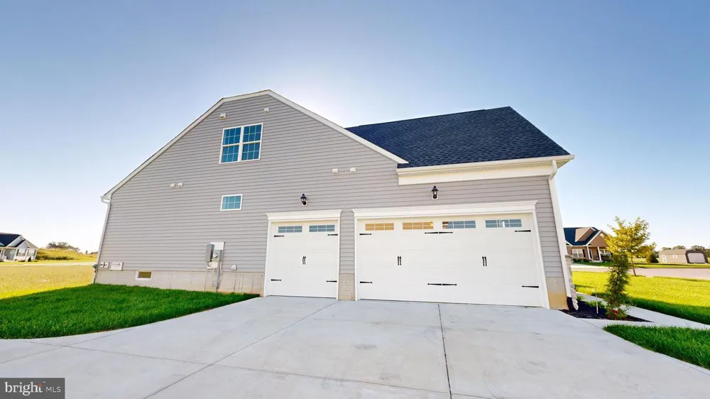 22416 HUMMINGBIRD ROAD Ellendale, DE 19941