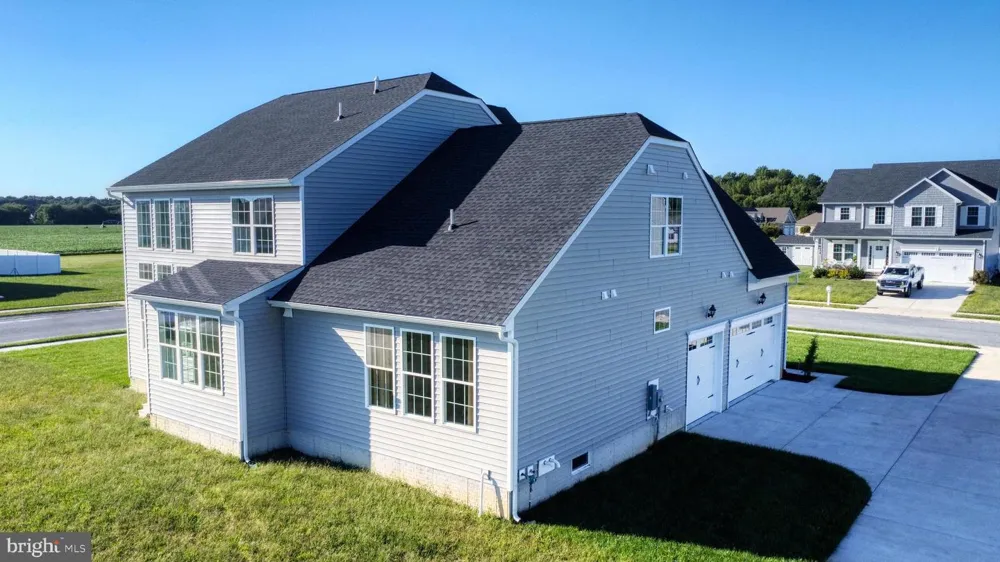 22416 HUMMINGBIRD ROAD Ellendale, DE 19941