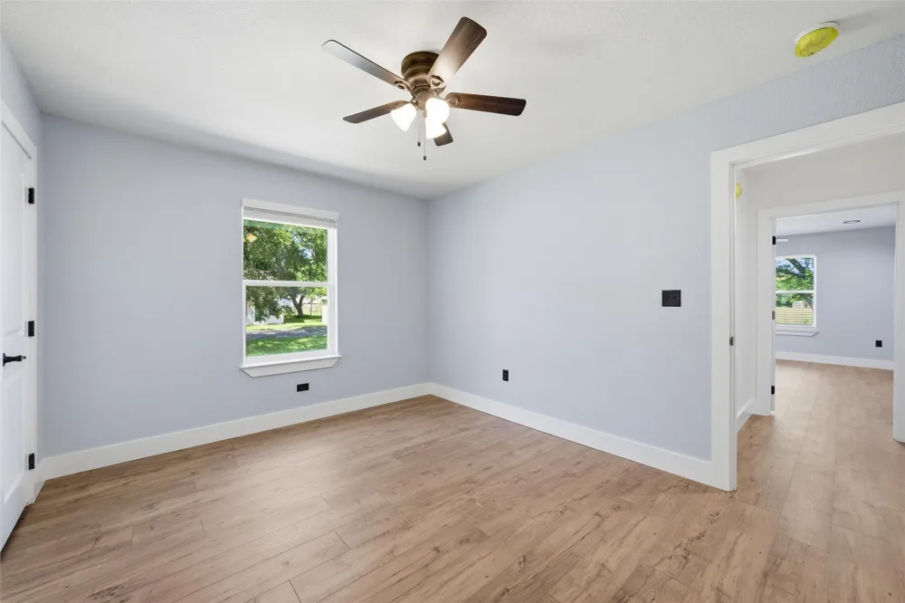 204 S Anderson Street Bremond, TX 76629