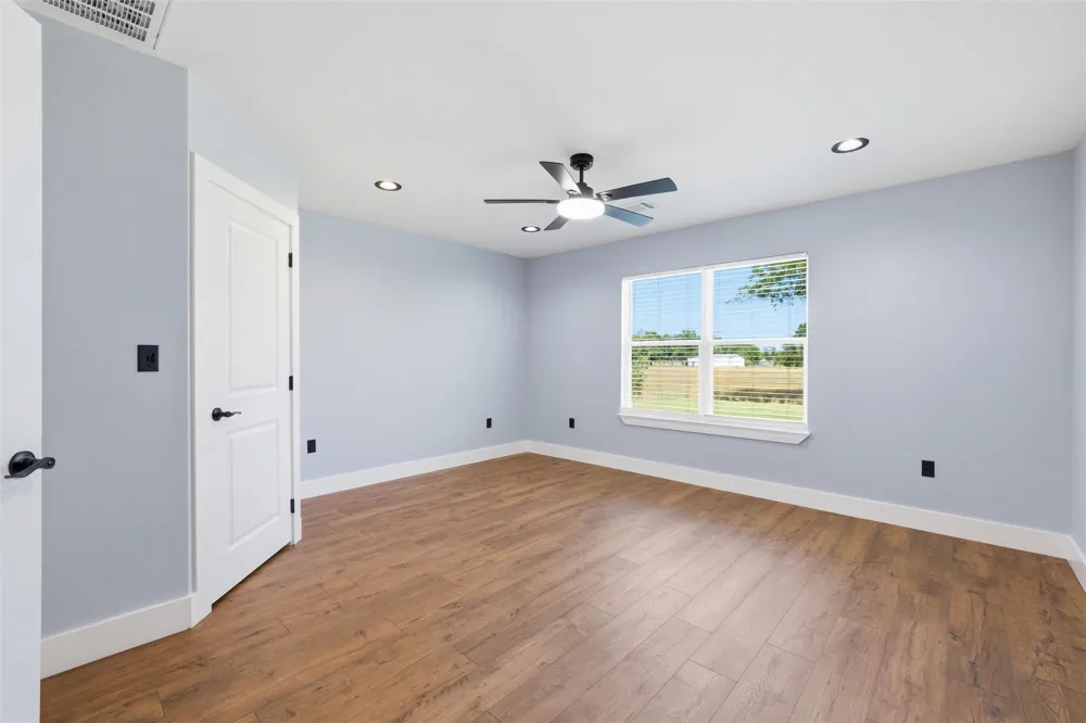 204 S Anderson Street Bremond, TX 76629