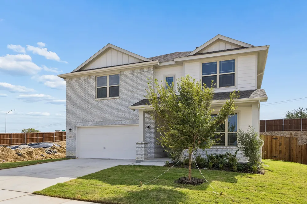 9125 Harrisburg Drive Fort Worth, TX 76036