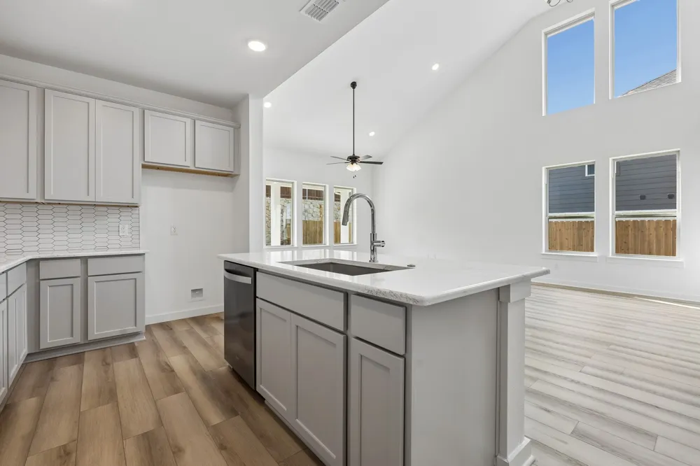 9125 Harrisburg Drive Fort Worth, TX 76036