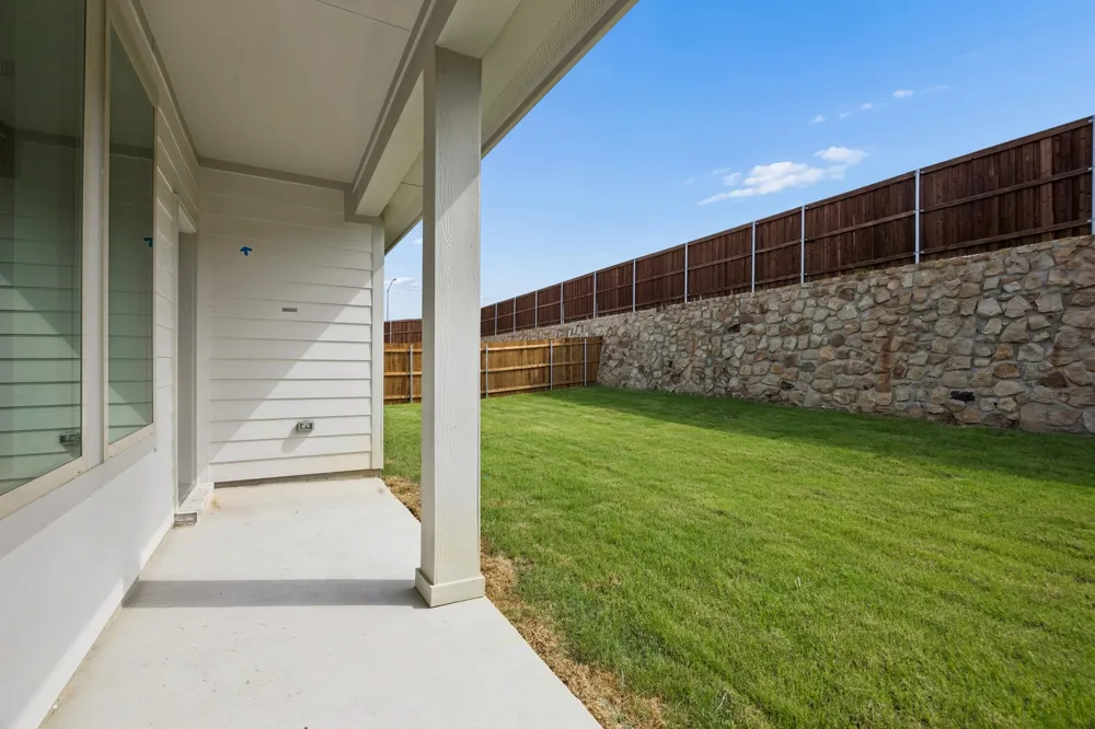 9125 Harrisburg Drive Fort Worth, TX 76036
