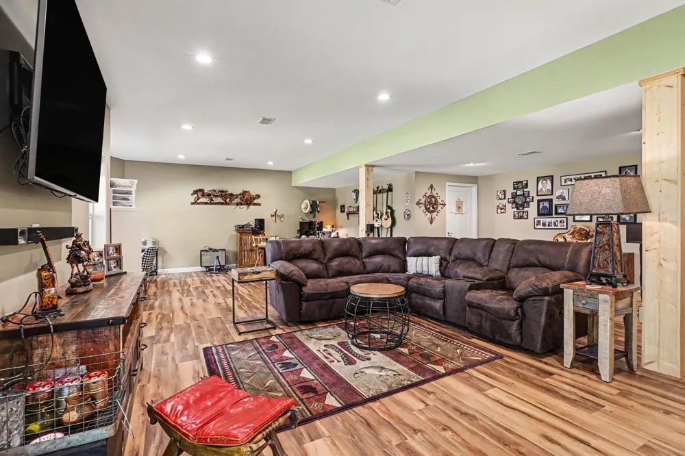 1735 Iroquois Trail Grant Township, MI 48748