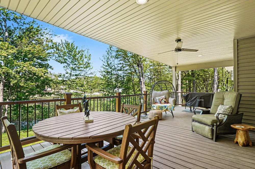 1735 Iroquois Trail Grant Township, MI 48748