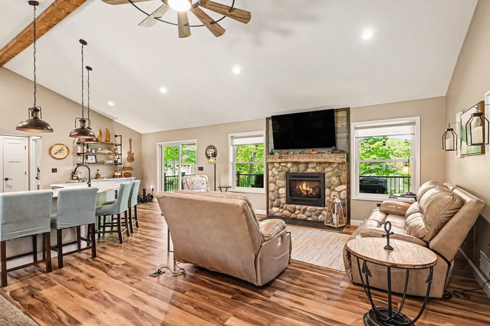 1735 Iroquois Trail Grant Township, MI 48748