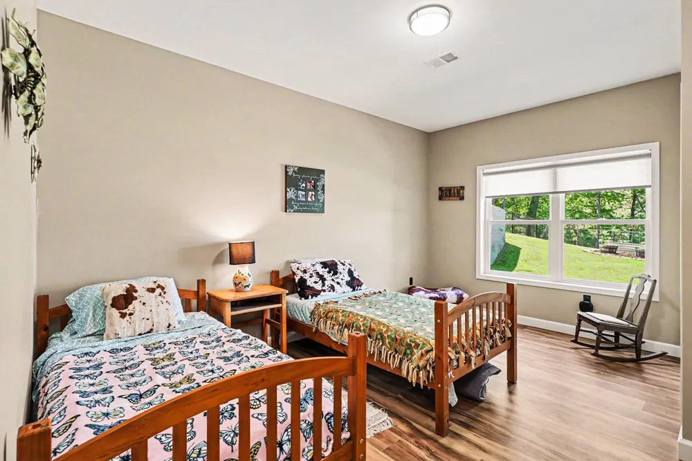 1735 Iroquois Trail Grant Township, MI 48748