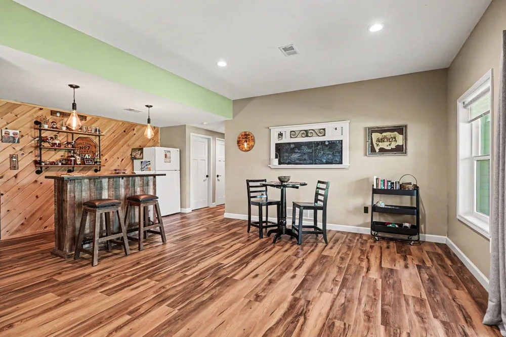 1735 Iroquois Trail Grant Township, MI 48748