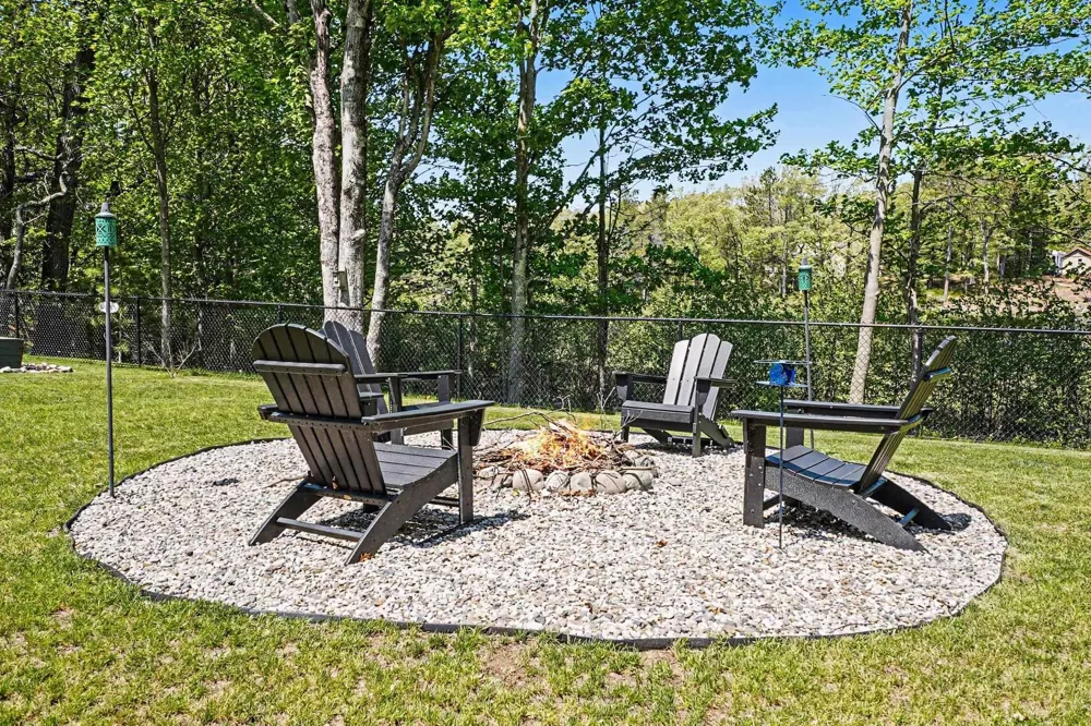 1735 Iroquois Trail Grant Township, MI 48748
