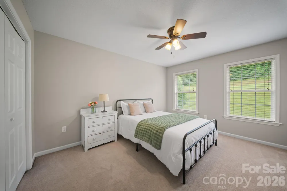 77 Sherry Lane Leicester, NC 28748