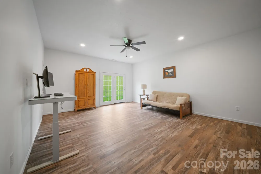 77 Sherry Lane Leicester, NC 28748