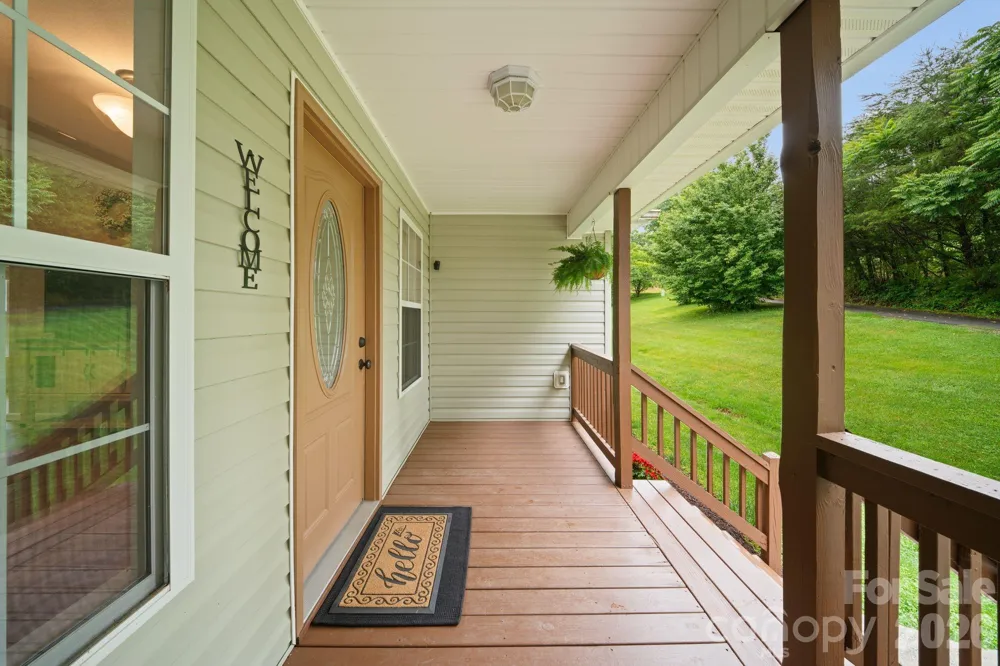 77 Sherry Lane Leicester, NC 28748
